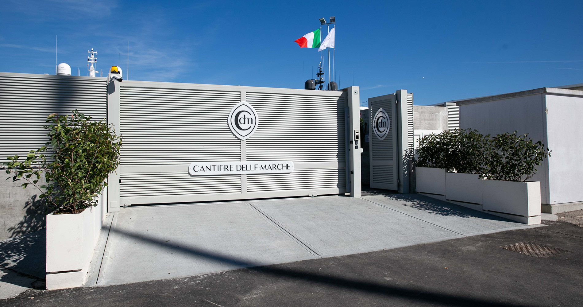 Shipyard Cantiere delle Marche explorer yacht