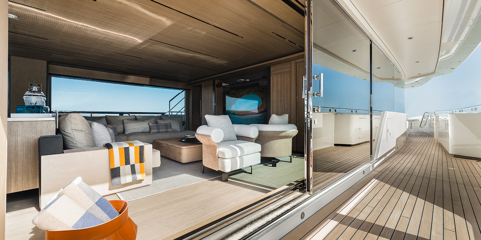 Deep Blue Explorer superyacht for sale